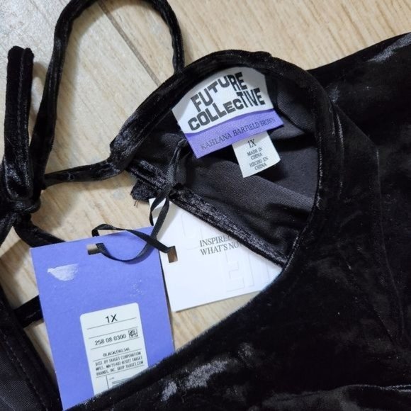 Future Collective Kahlana Barfield Black Velvet Dress 1X - Picture 6 of 13